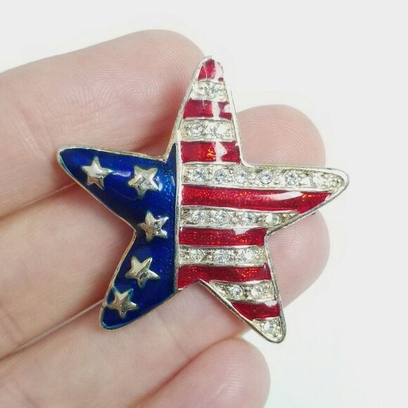 Vintage Red White and Blue Enamel Star Shape Brooch, Five Pointed, Patriotic - Picture 2 of 6